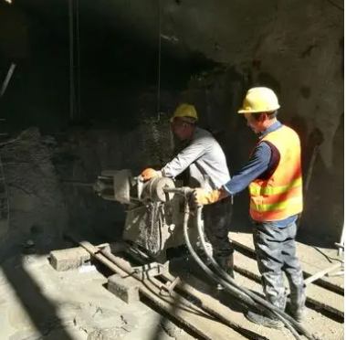 伊金霍洛水下抗分散灌浆料特点 水下不分散注浆料介绍